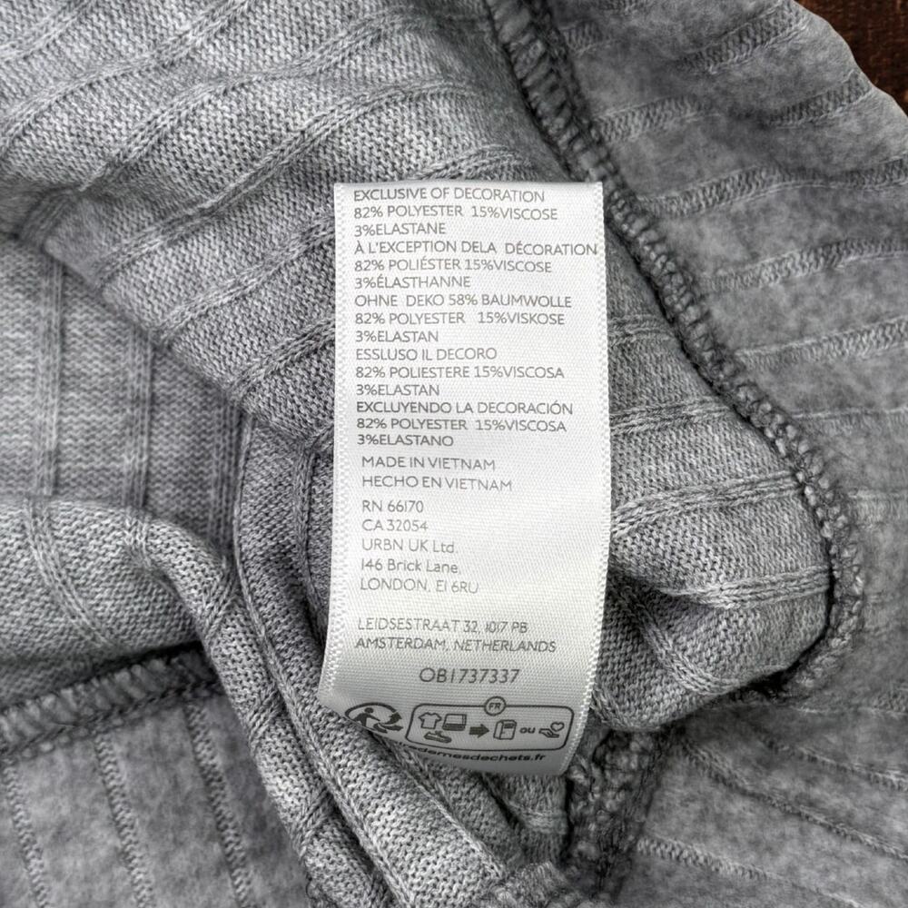 Urban Outfitters BDG Kodi Cropped Ribbed V-Neck Sweater Vest Gray XS - Picture 5 of 8